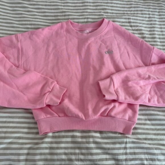 ALO Yoga Tops - ALO YOGA Pink Cropped Fleece Size M